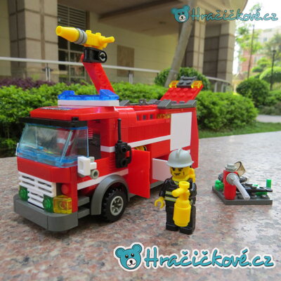 Hasičské auto, 206 dílků, (stavebnice typu Lego)