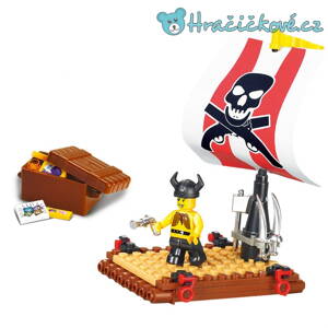 malá pirátská loď, 64 dílků (stavebnice typu Lego)