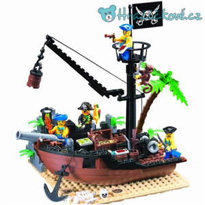Pirátská loď, 178 dílků (stavebnice typu Lego)